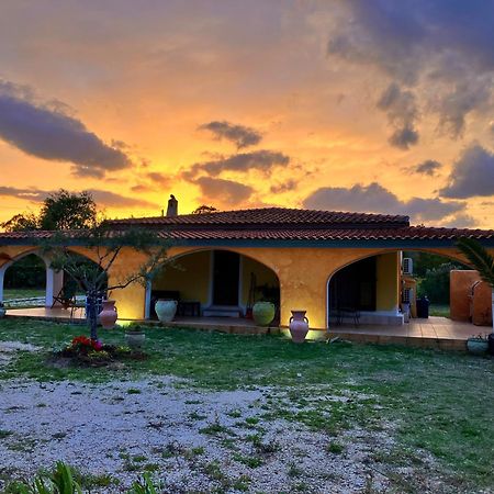 Villa Grecale กาลา ลีเบรอตโต ภายนอก รูปภาพ